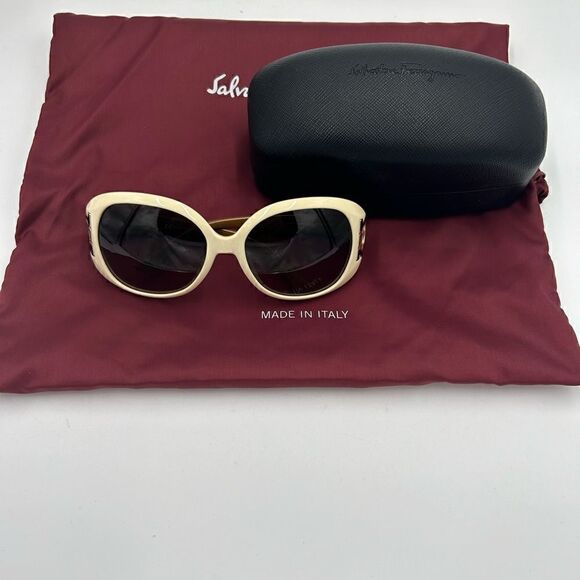 Women’s Salvatore Ferragamo sunglasses made in Italy
